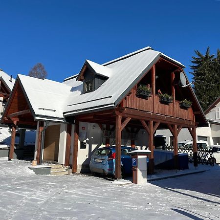 Hofberg Apartman Nové Hamry Esterno foto