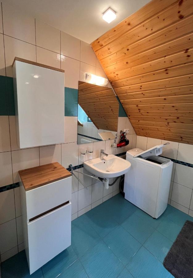 Hofberg Apartman Nové Hamry Esterno foto