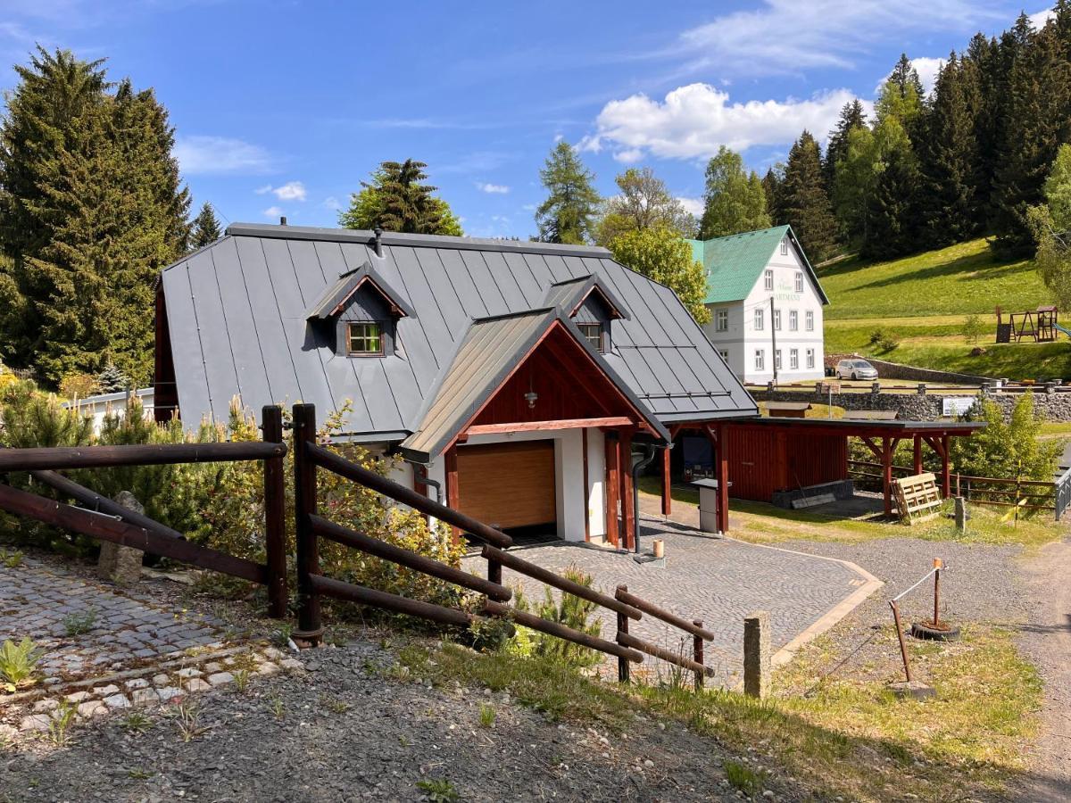 Hofberg Apartman Nové Hamry Esterno foto